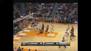 Tennessee's Scotty Hopson Disregards Human, Dunks